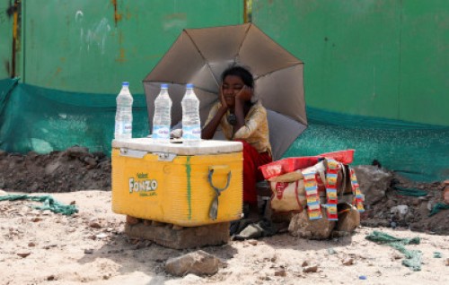 India gai hoonu gadhavumuge sababun 3 dhuvas therey 50 ah vure gina meehun maruvejje