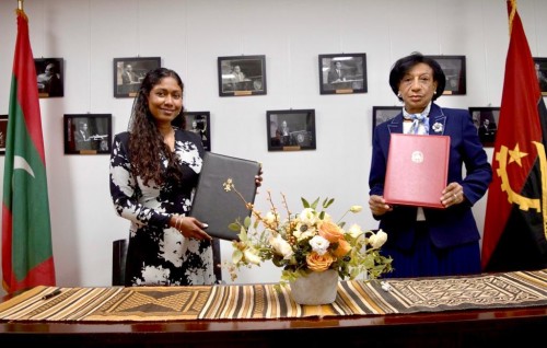 Angola aa eku Raajje in haarijee gulhun gaaimu kohfi