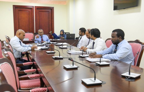 Majlis gai vazeerunnaa ithuru suvaalu kurumuge vaguthu 30 Minute ah ithuru kuran faas koffi