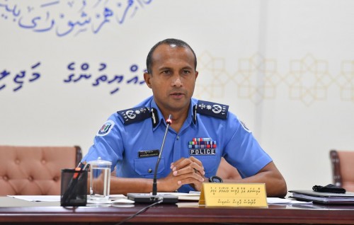 Raees Nasheed ah hamalaa dhin mahssalaige thahugeegah Police Commissioner haazirukuri baddhaluvun sirru