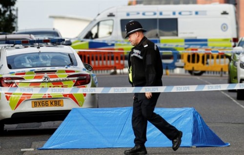 UK police launch murder investigation after man killed, 7 others injured in Birmingham stabbings