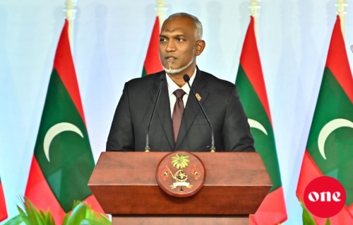 Raajjeyge democratic nizaamu binaakuranvaanee Islam dheenaai dhivehi vantha aadhakaadhathakuge mahchah: Raees