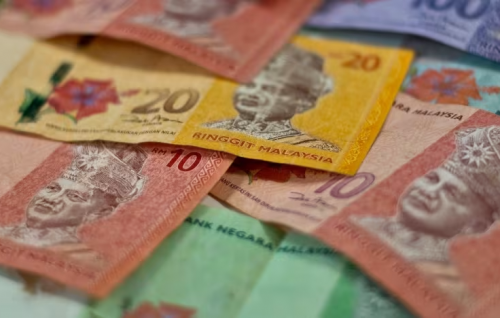 Malaysians withdraw RM7.81 billion from retirement savings following changes to national pension fund