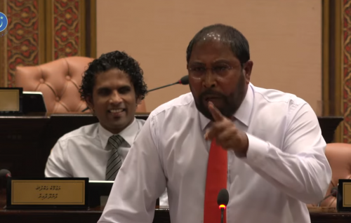 Vazeerunnah ruhun nudhinumakee gaumu halaakukollun: Gasim