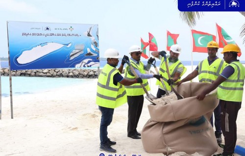 Kinolhas gondudhoh himaayaiy kurumuge massakkaiy fashaifi