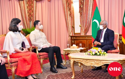 New Ambassador of Philippines and new High Commissioner of Nigeria presents credentials to the President