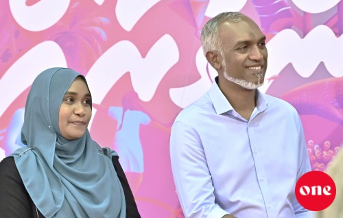 First lady Saajidha ge list akah flat dheyn ulhey vaahaka Raees dhogu kohfi
