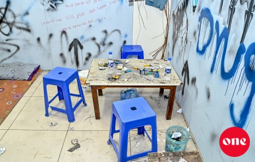 Drug cafe thakun aanmukoh hidhumaiy hoadhaa 1,000 ah vureh gina Dhivehin!