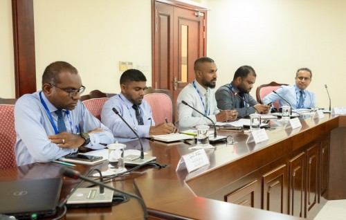 Fenakaige haalathu rangalhu kureveyne ehen goiythakeh hoadhanee