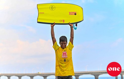 Bodyboarding gaumee team ge onigandah badhaleh, junior athlete innahves furusathu dheyne