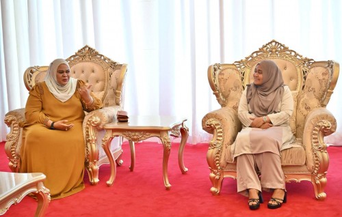 Madam Saajidha, Tanzania ah kurevvi rasmee dhathurufulhu ninmavaalavvaifi