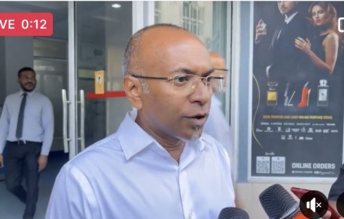 Musaara bodukuran dhekolhu hadhai, e nimmun balai nugathumah Democrats' in ilthimaas koffi