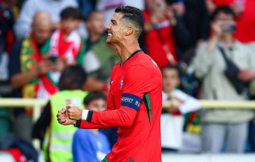 Ronaldo EURO ah thayyaarukan dhakkaalaifi