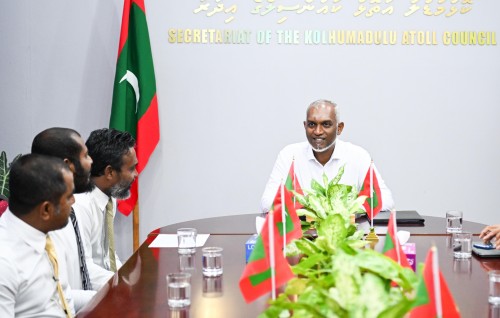 Omadhooge Ihthosoasge thereygai oiy Gaathurehaa aai Kuredhifusheege tharahgee ah dheyn jehey ehbaarulun dheynan: Raees
