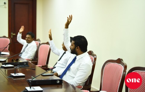 Liyumun javaabudhaareevaan ACC Memberunnah 5 dhuvas dhinumah Committee in faaskoffi