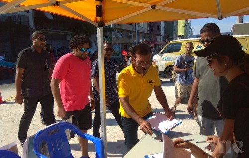 Pres. Nasheed and various others sign petition to dismiss ACC members