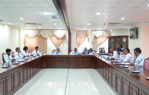America ge  treciary department in edhigen maaliyyathu committeege badhdhaluvun sirru koffi