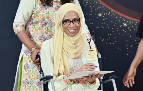 Aisthu: Aailee loabeege namoonaaeh, furolhulee gondeegai masahkkathuge enme uhah, amaazu bainalaguvaamee awardakah