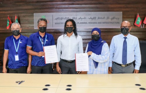 Dhaandhoo Harbor Expansion and Kamadhoo Harbor Repair projects contracted to MTCC
