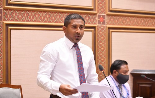 Yoga haraam kamah saafukoh bunefi nama ekameh nukuraanan: Mahuloof