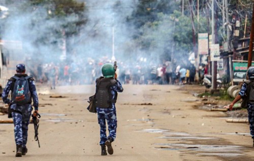 India ge Manipur gai curfew irulaan koh internet kandaalaifi