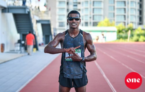 30 aharuvee 1500 meter ge gaumee record Fazeel muguraalaifi