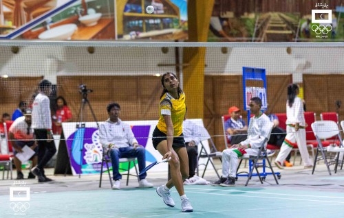 Anhen Badminton team in furathama faharah IOIG in rihi medal hoadhaifi