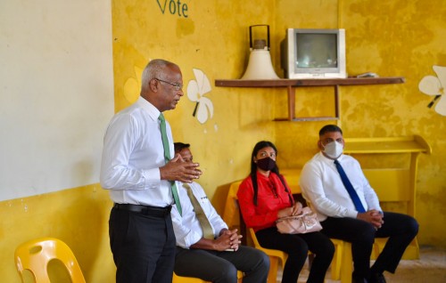 Democratic verikameh kuran faseyha eh noon, verikan mikuranee hurihaa kamakah balaigen: Raees