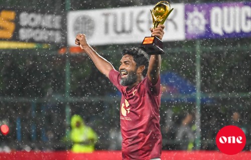 Ammaday ge nazarugai Golden akee raajjeyge futsal adhi football ge foari ahves muhimmu mubaaraatheh!