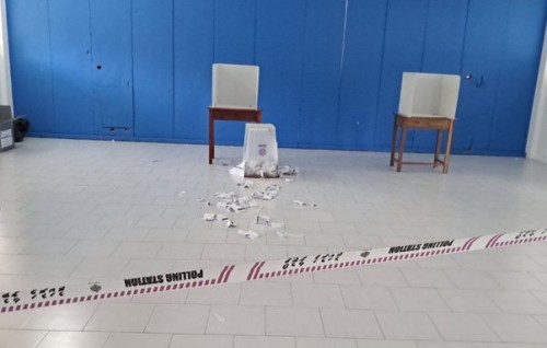 Vaadhoo fotta emme fahun vote laan dhiya meehaa vote foshi falhaalaifi