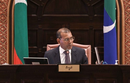 Minister Ameen Majlis ge imthiyaazah araigenfaivaa kamah vidhaalhuve emassala belumah Committee ah fonuvaifi