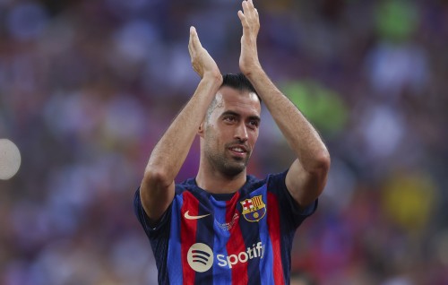 Busquets, 18 aharahfahu Barca dhookollan nimmaifi