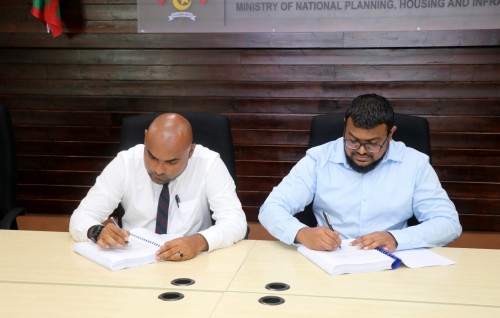 Hithadhoo gai imaaraaiy kuraa 200 housing unit ge masahkaiy bayakaa havaalu koffi