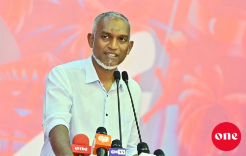 Rayyithun beynunvanee riyaasee nizaamu, ehen gothakah badhaluvaan beynumeh nuvey: Muizzu