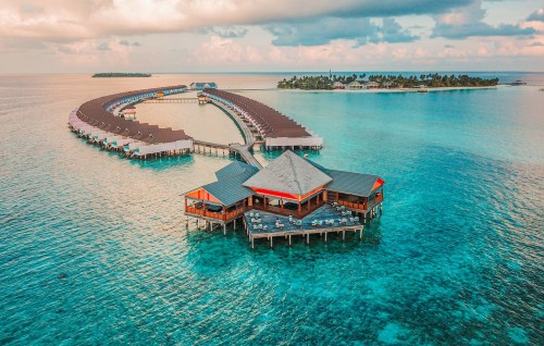 Crown and Champa Resorts Begins Paying Salaries in USD