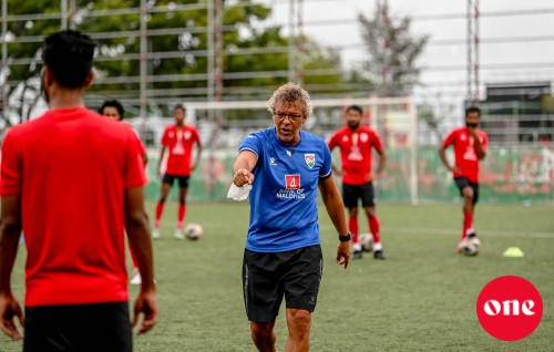 Gaumee coach ge visnun natheejaa ahvure bodah rangalhu football akah