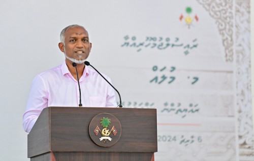 Council thakuge idhaaree muvazzafunge musaara bodu kureveynee majilis ah: Raees