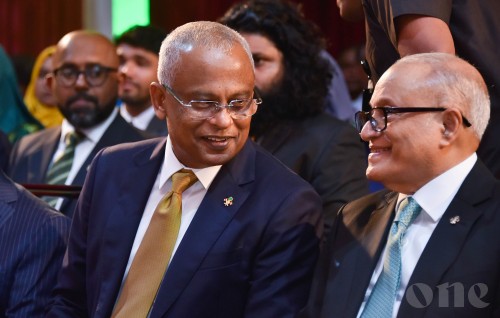 Maumoon, Raees Solih ah: Mi'ee omaan kamaa eku verikan badhaluvaa furathama fahareh noon