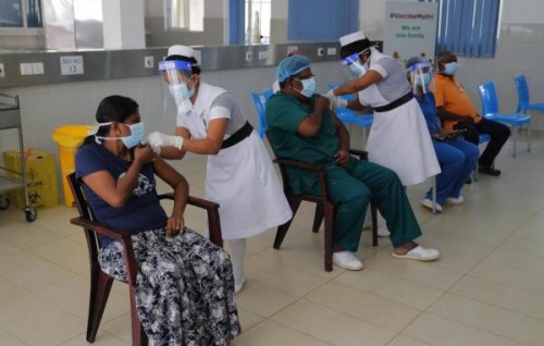 Lanka gai 4 dhuvastherey 95,000 ah vure gina meehunnah vaccine dheefi