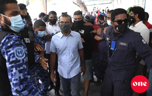 Inthihaabaabehey marukazugai muzaaharaa, MDP ge Raees Nasheed, idhikolhun Adhurey ves e sarahaddhah vadaigenfi