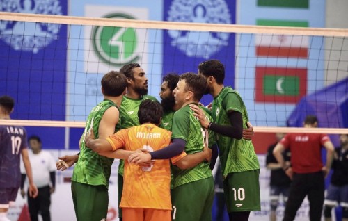 HDC ge 2 vana match gai Iran club athun balivee 5 set ah gosgen