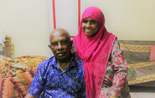 Member Azim aai Coach Mohan ge mamma avahaara vejje