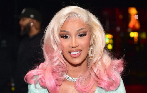 Cardi B announces she’s expecting her third child