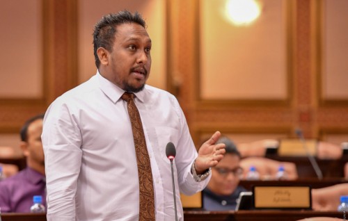 Fennamun midhanee Raees Solih ge sarukaaru fail kohllan MDP inn kuraa masahkkai thakeh: Nasheed