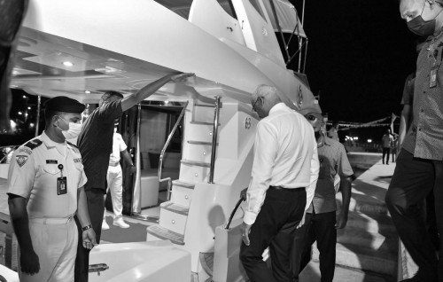 Raees Solih, Aa. atholhuge 6 rashakah kurehvi dhathurufulhu ninmavai lehvumah fahu Male' vadaigenfi