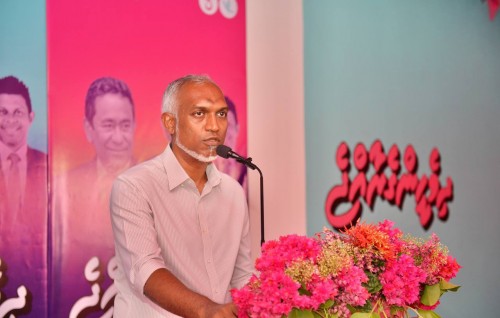 Nufeshi faivaa Vilufushi Airport ge mashroou hageegathaka hadhaidheynan: Muizzu