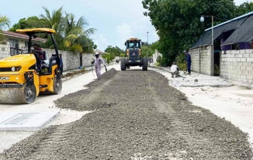 MTCC: Asphalt laying works to begin on Fonadhoo roads this month