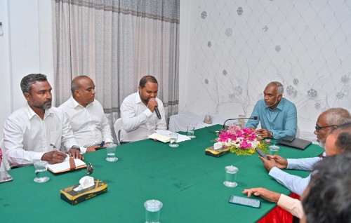 Ha. Atoll ge urban center ehge gothugai tharaggee kuranee Ihavandhoo aai Hoarafushi!