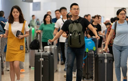Rajje aai China aai dhemedhu seedhaa dhathuruthah alun fashanee