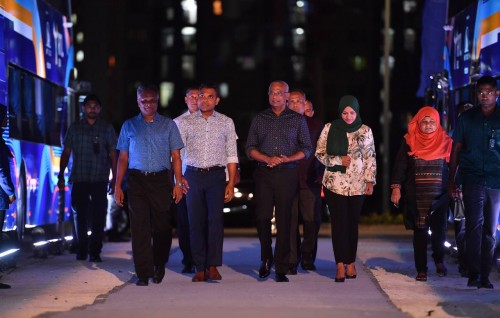 Addu, Fuvahmulak adhi Laamuge rayyithun ah anna mahu aa bus thakeh ge hidhumaiy libeyne: Azim